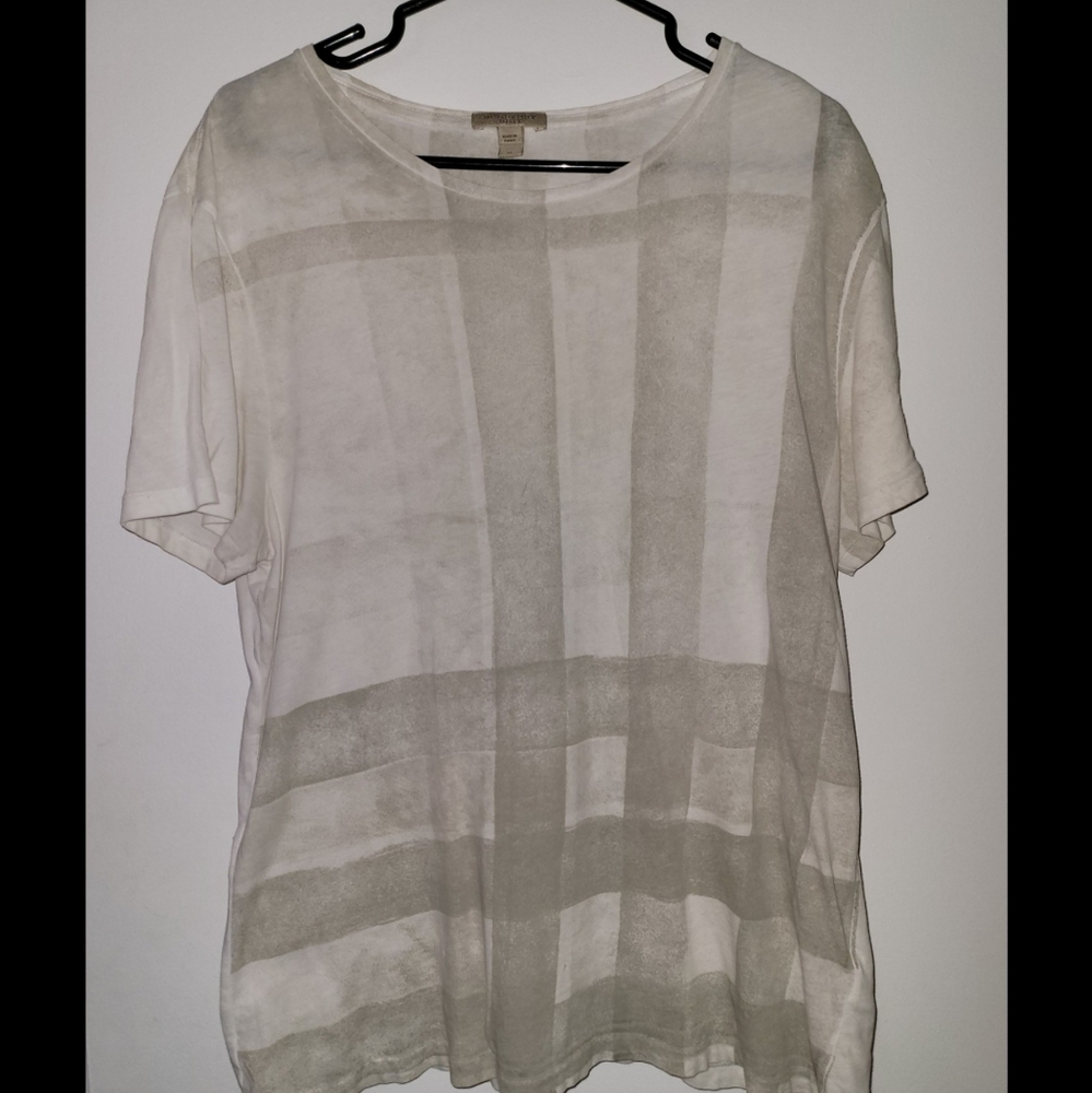 Burberry t shirt